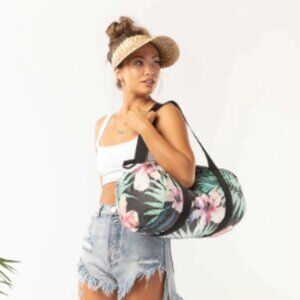 Aloha Collection Duffle With Love From Paradise  NWT